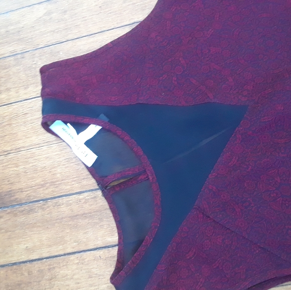 Size xsmall floral mesh mini black burgundy 👗🥻dress NWOT - Picture 14 of 16